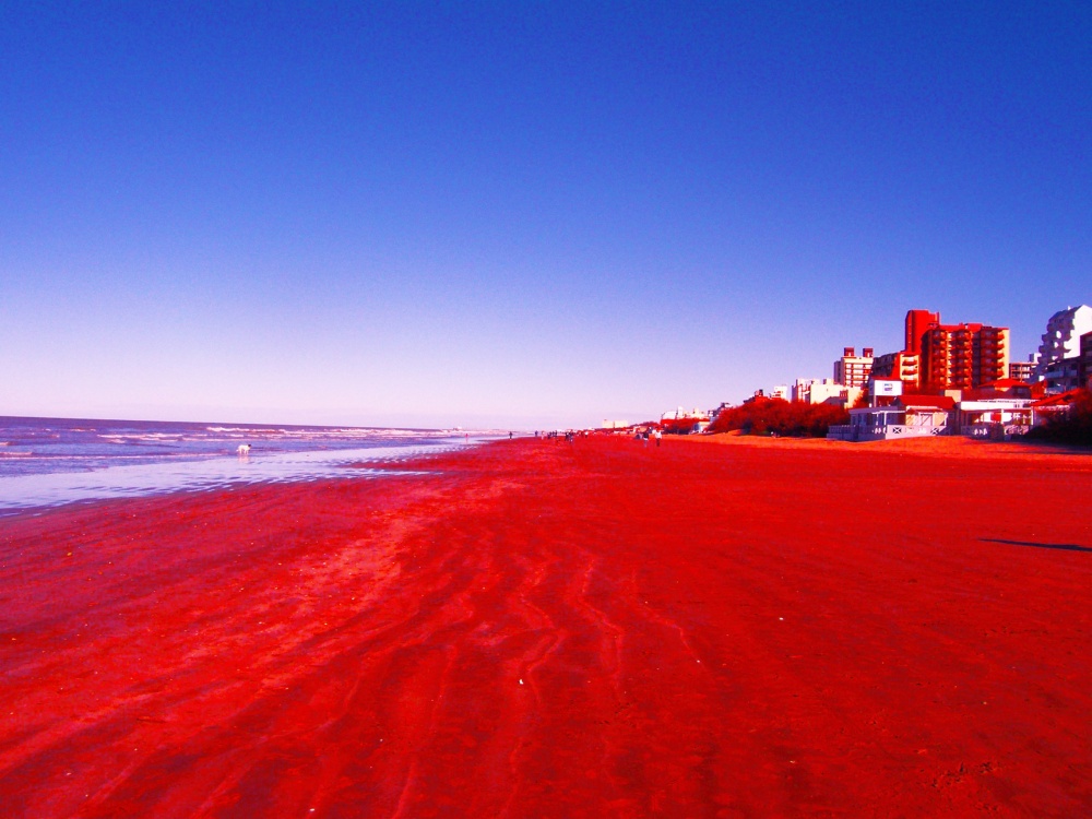 "Playa roja" de Norberto Caresani