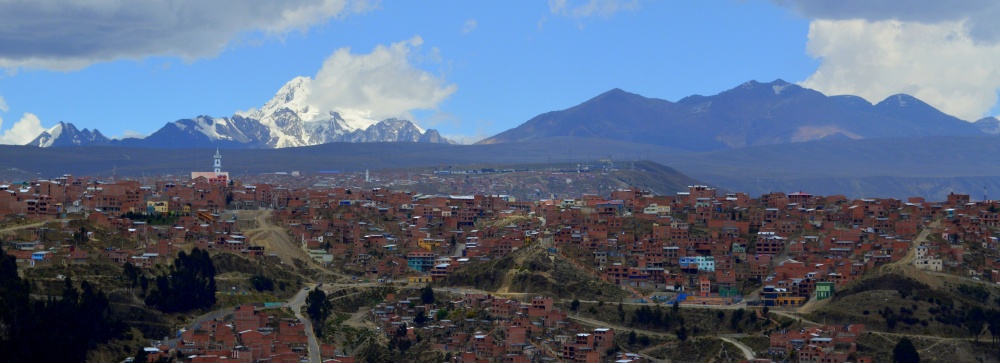 "Cordillera" de Luis Fernando Altuzarra Bustillos