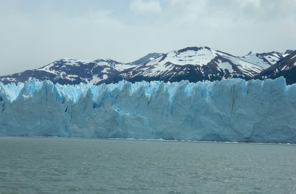 "Azules sobre el glaciar." de Osvaldo E. Portillo