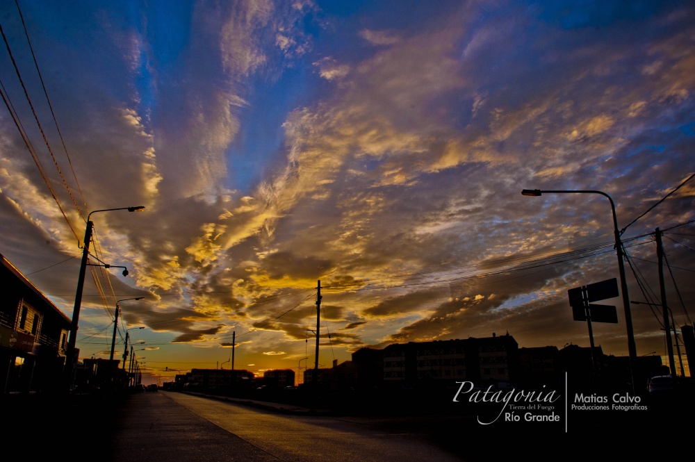 "Nubes de Verano en Ro Grande Querido!!!" de Matias Calvo Producciones Fotograficas