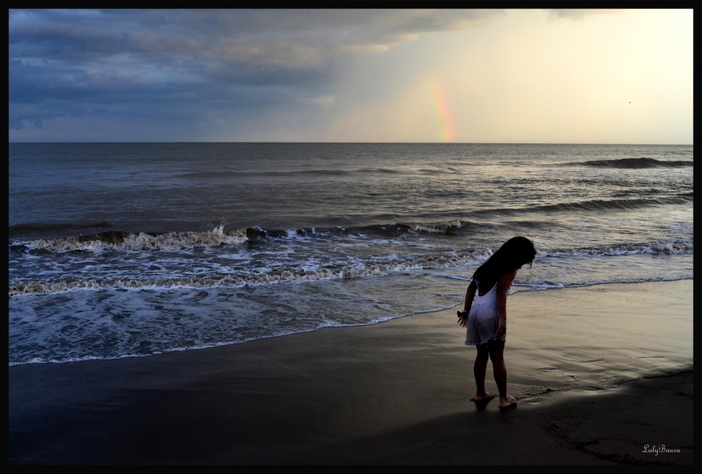 "El arco iris y la nia!" de Maria Laura Bausa