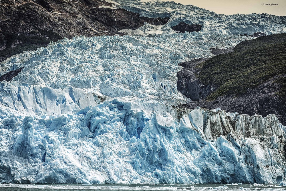 "Glaciar Spegazzini" de Carlos Gianoli