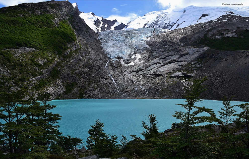 "Laguna y Glaciar Huemul" de Marina Larramendy