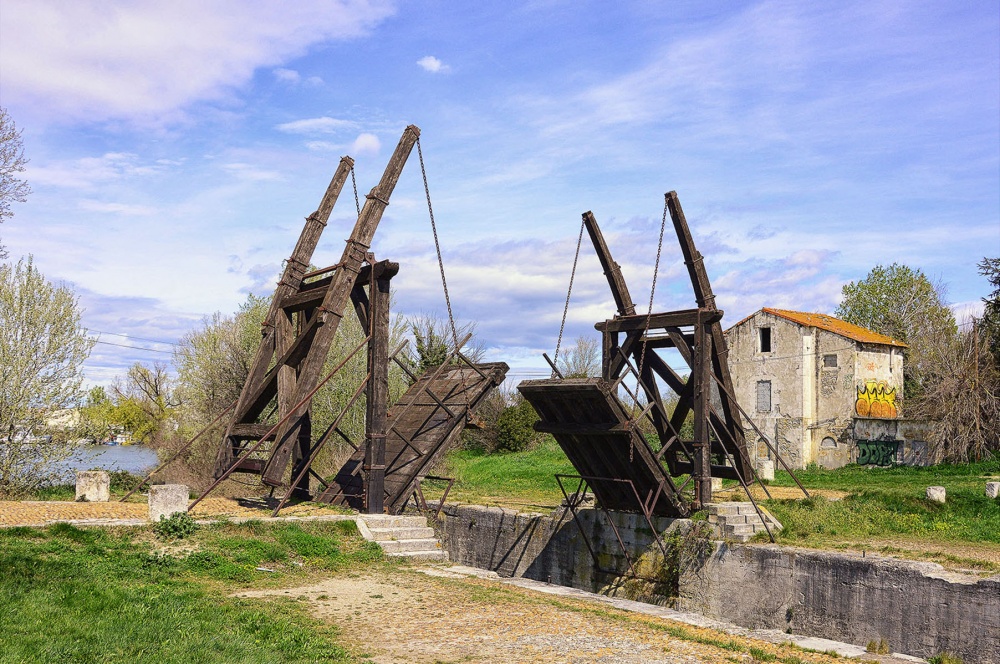 "Puente en Arles" de Jose Luis Anania