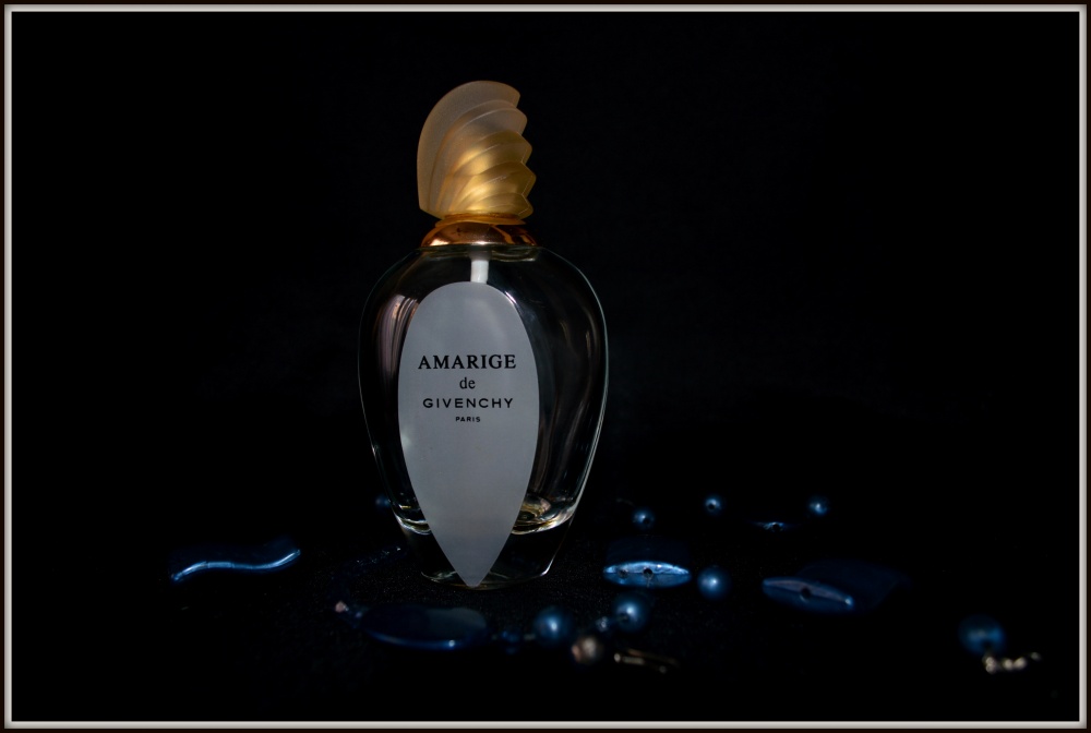"Perfume de mujer" de Ana Rosalia Scott