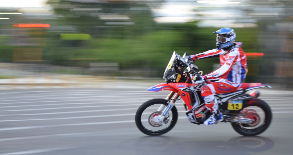 "Moto Dakar" de Fernan Godoy