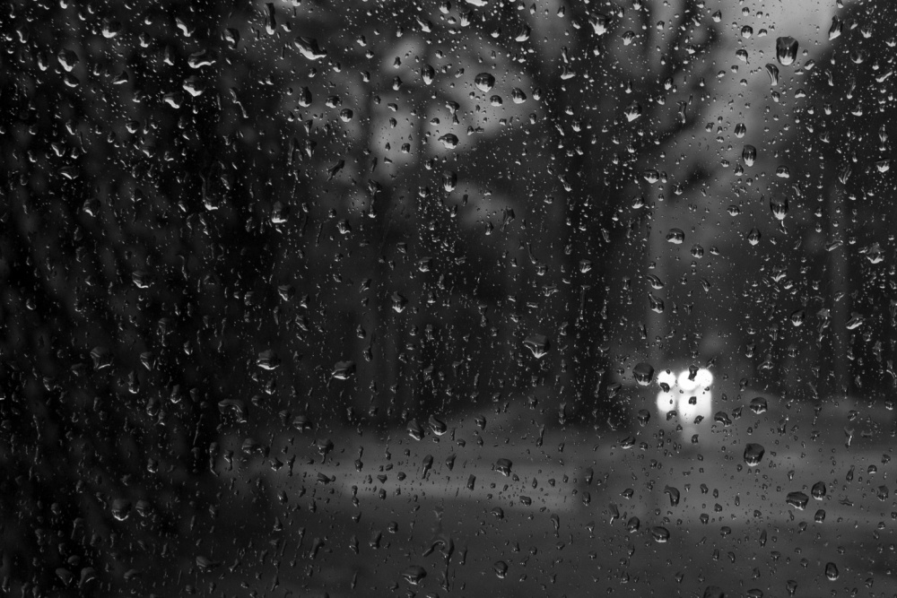 "Otra vez la lluvia" de Hugo Arnoldo Gennari