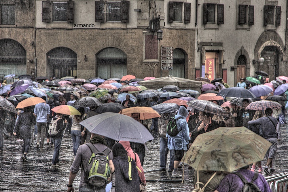 "Paraguas en Firenze" de Armando Kazimierski
