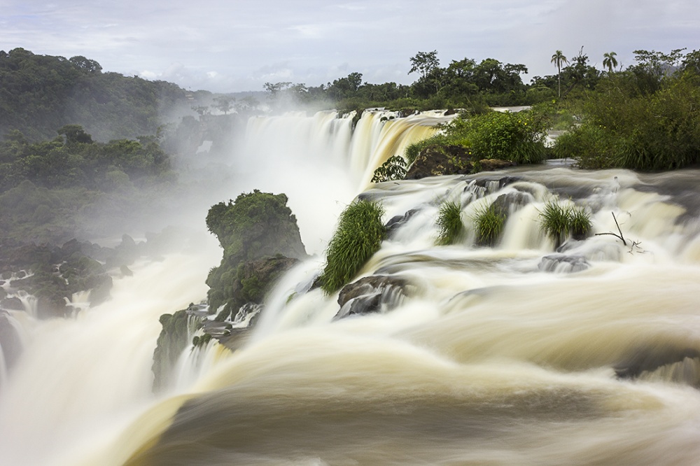 "Parque Nacional Iguazu" de Carloman Macidiano Cspedes