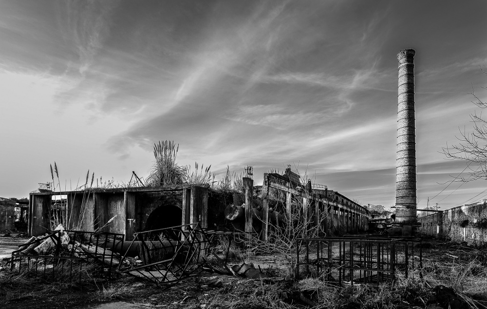 "fabrica de ladrillos abandonada II" de Andres Gimenez