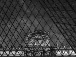 Louvre B/N