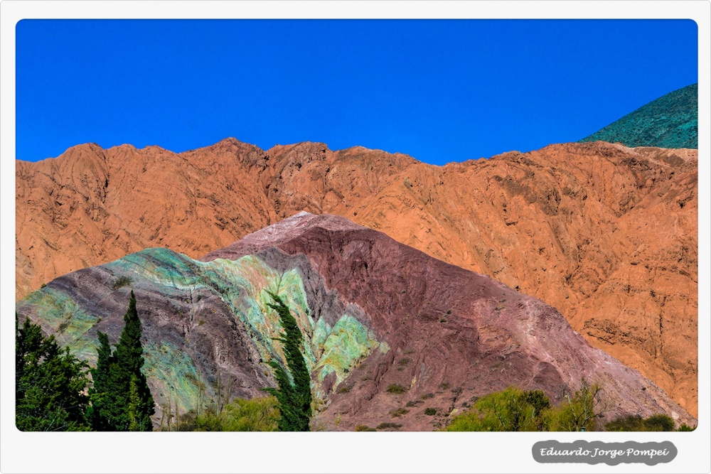 "Cerro siete colores" de Eduardo Jorge Pompei