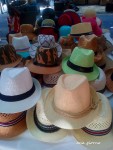 sombreros en el mercado