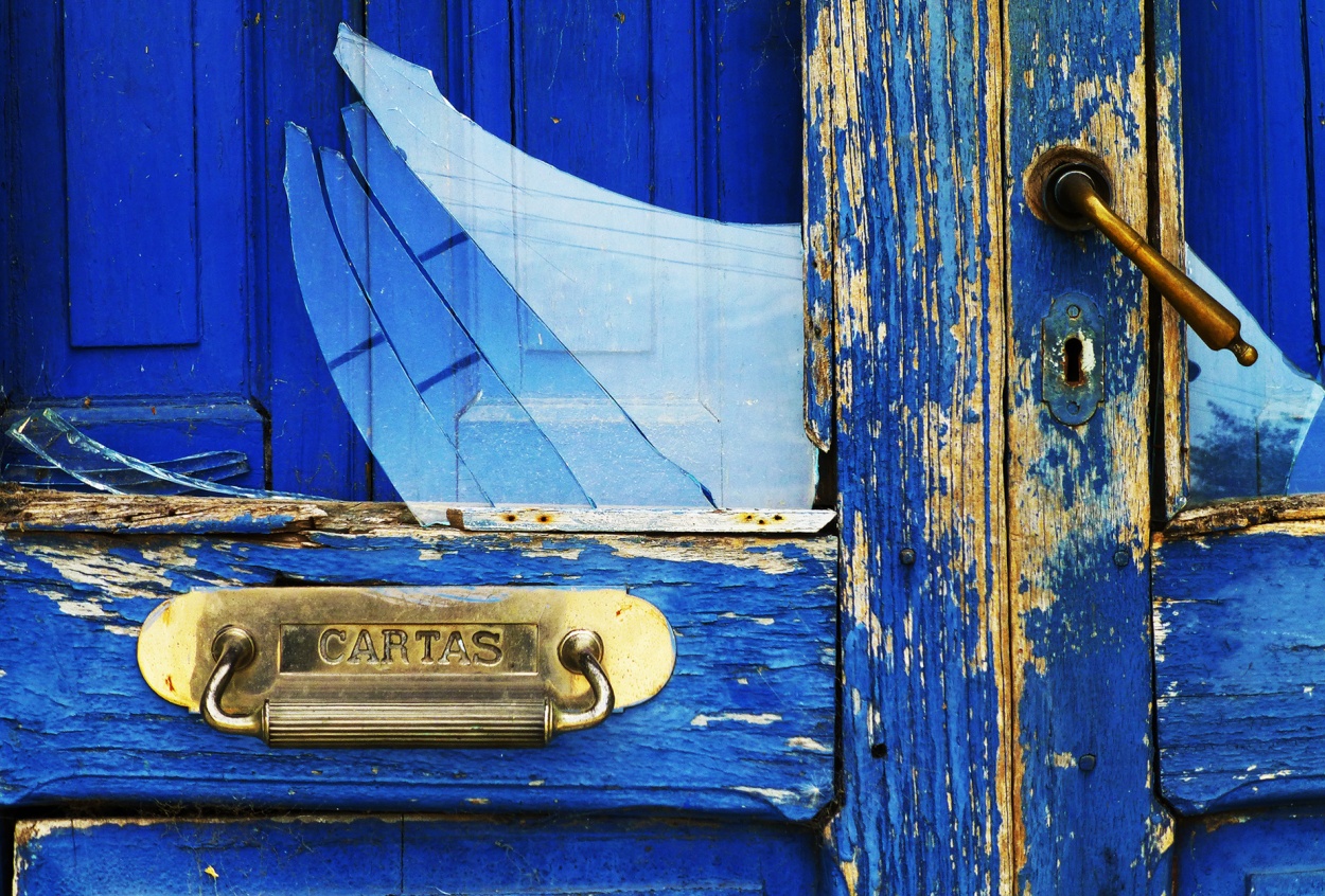 "Puerta azul" de Kile Zabala