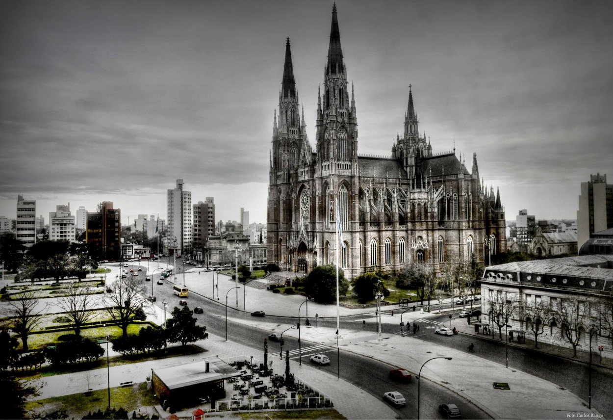 "Catedral de mi ciudad" de Carlos Rango