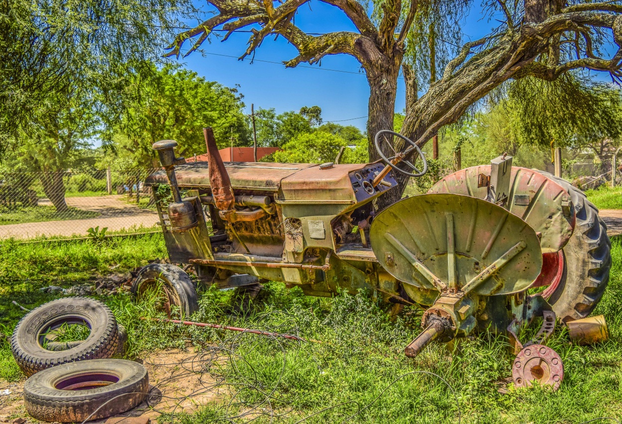 "El viejo tractor" de Adriana Claudia Gallardo