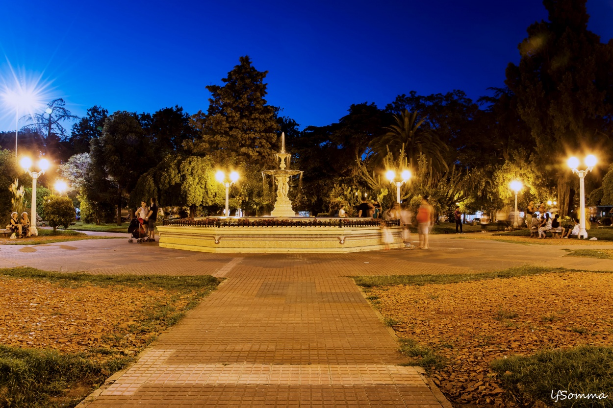 "Plaza Coln" de Luis Fernando Somma (fernando)