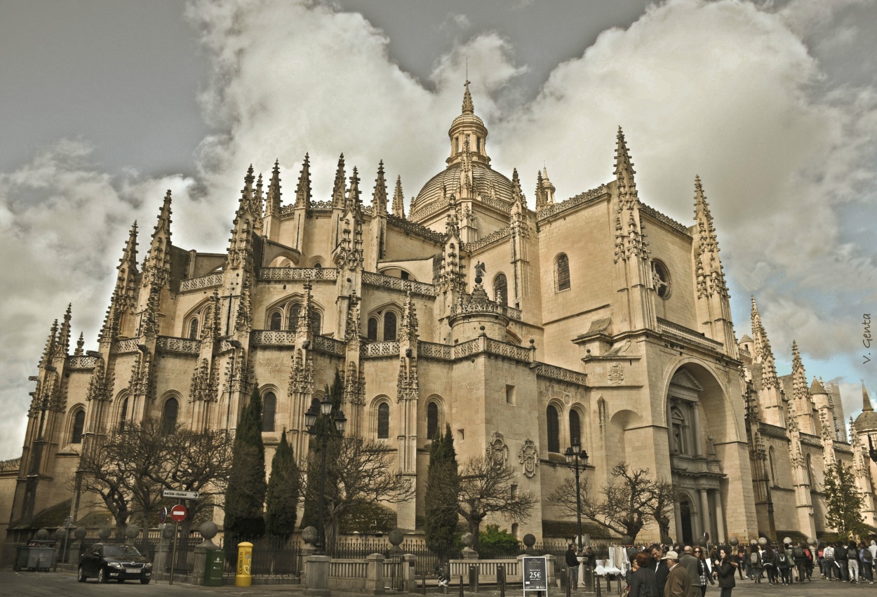 "Catedral de Segovia" de Viviana Genta