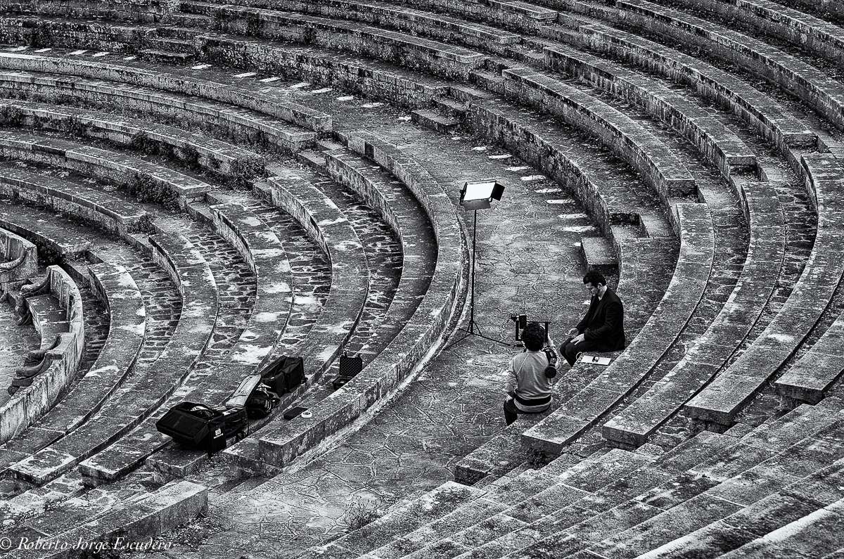 "En el teatro griego" de Roberto Jorge Escudero