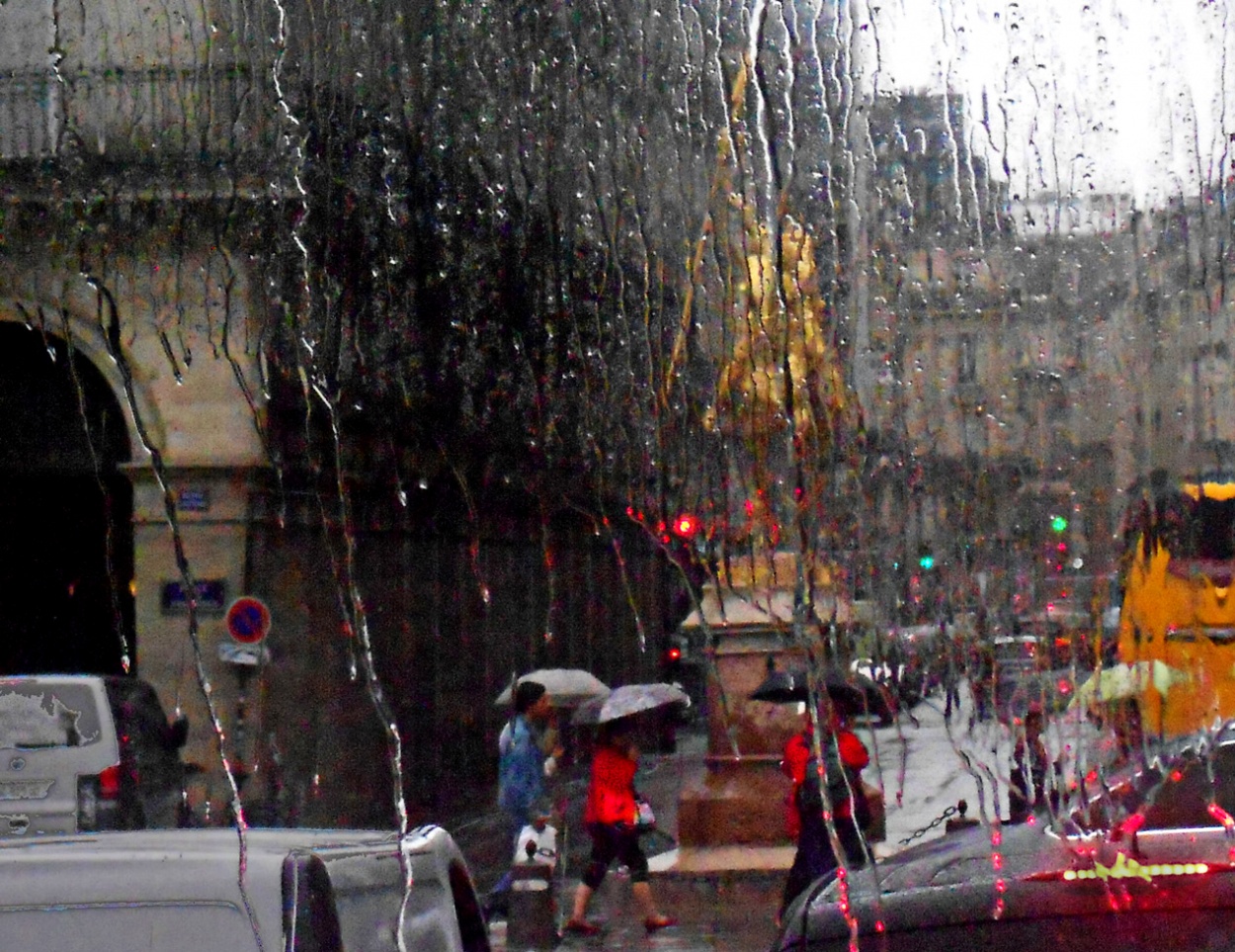 "Paris lluvioso Nro. 1" de Ricardo S. Spinetto