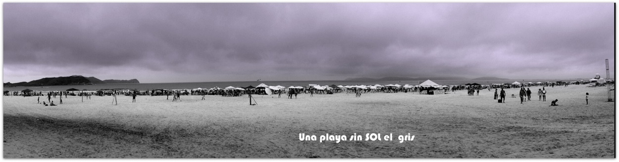 "La playa sin SOL es gris" de Roberto Cceres