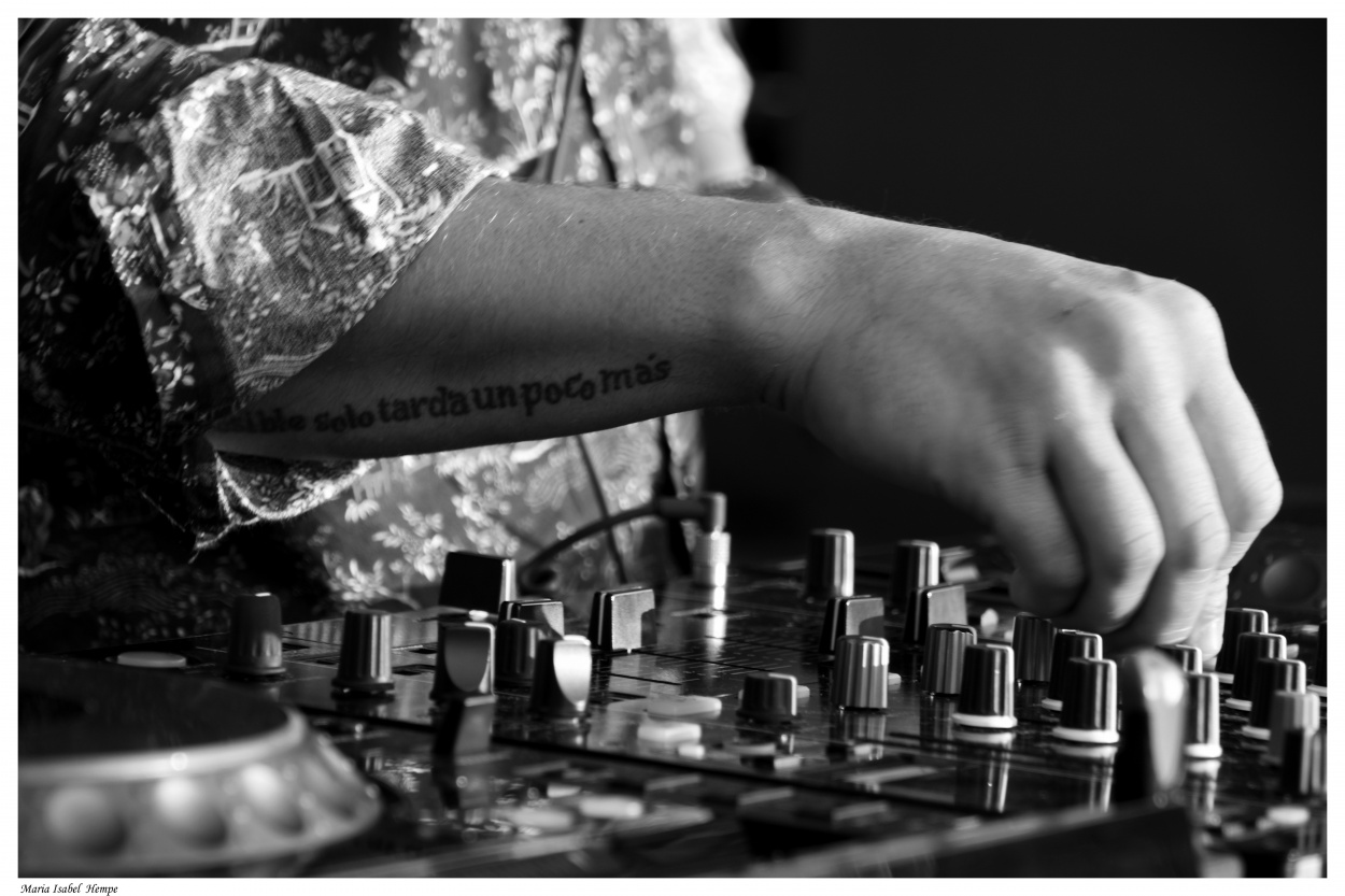 "DJ..." de Maria Isabel Hempe