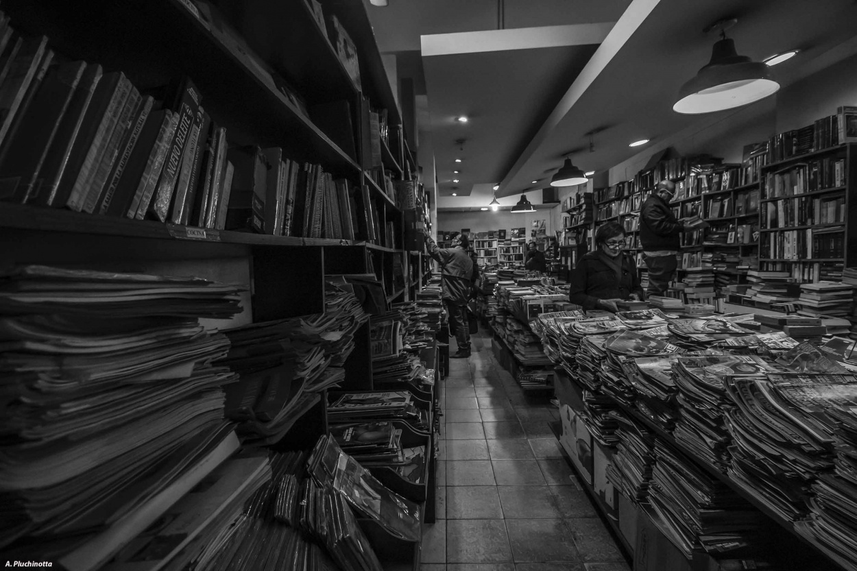 "Libreria" de Andrs Pluchinotta