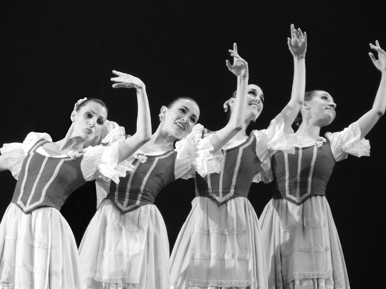 "Cuatro bailarinas" de Guillermo Friedrich