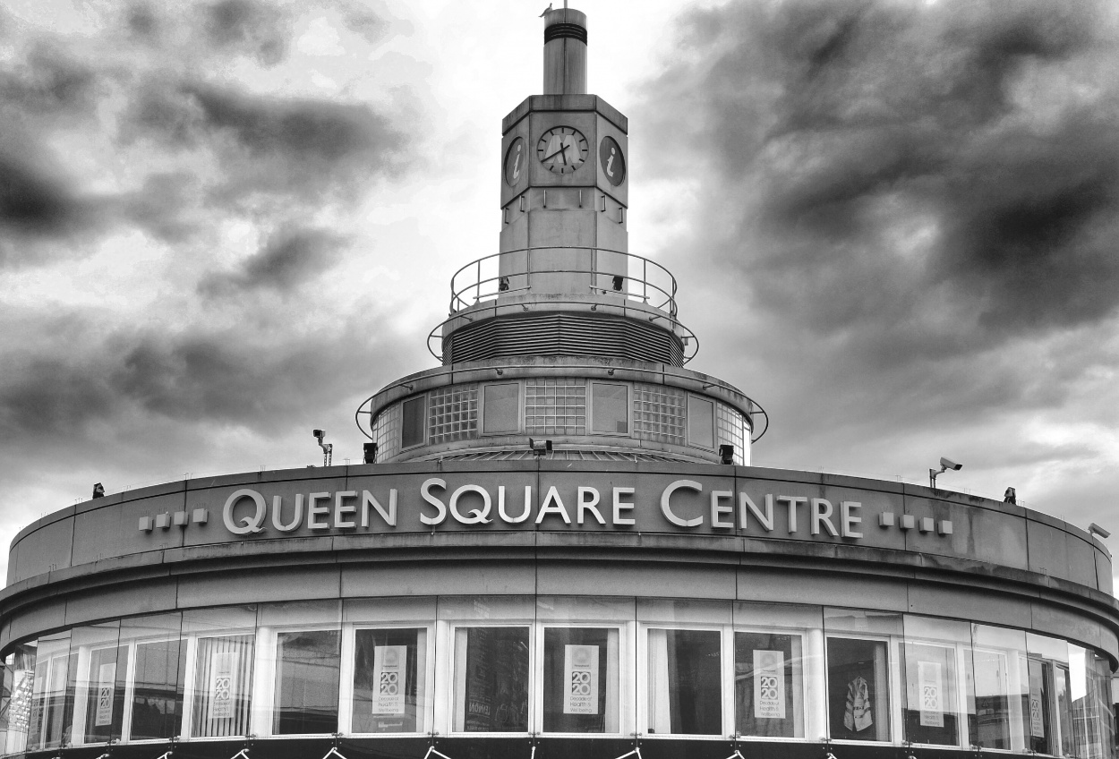 "Queen Square Centre, Liverpool, Uk" de Sergio Valdez