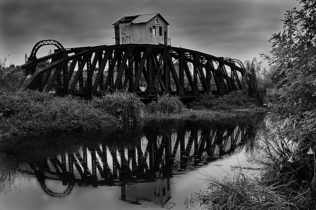 "Puente viejo" de Ruben Piga