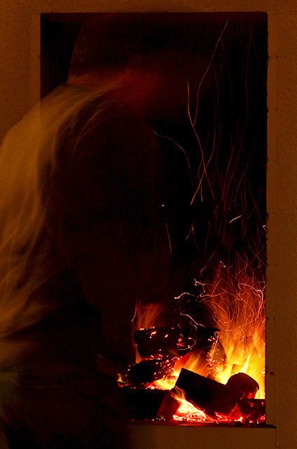 "Haciendo el fuego" de Gabriela Rosso