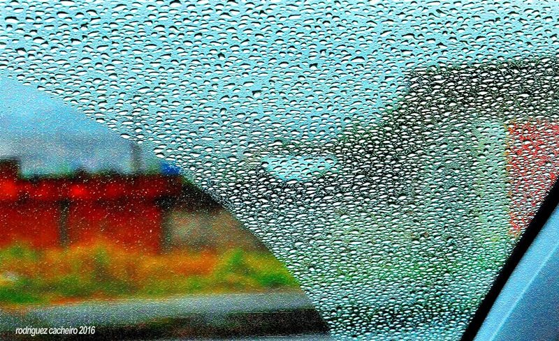 "Dias de lluvia VI" de Hctor Rodrguez Cacheiro
