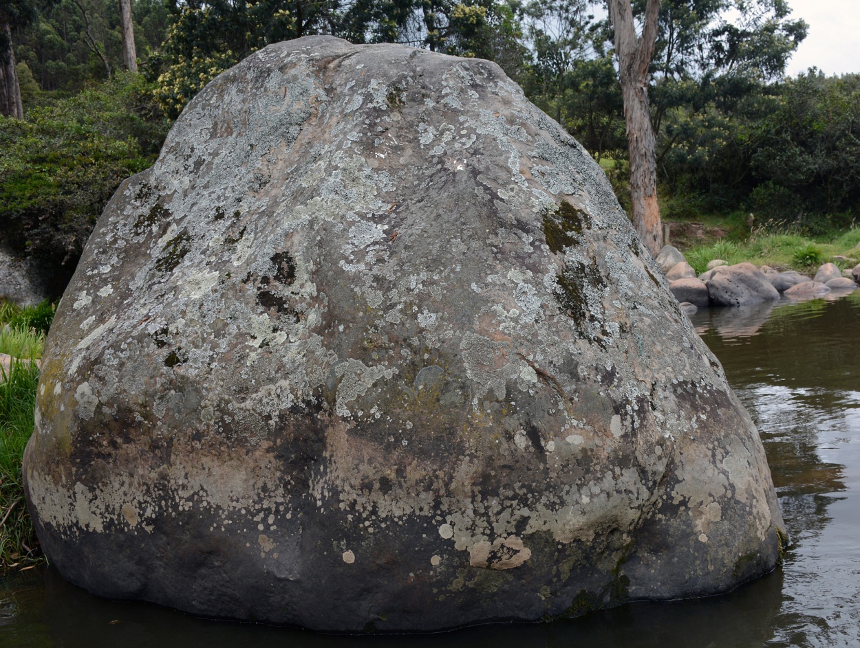 "Roca gigante" de Rafael Jos Espinosa Ortega