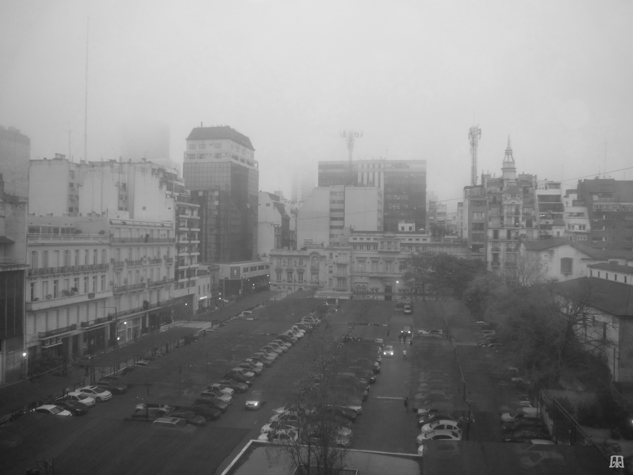 "Antes de la tormenta - Buenos Aires" de Anins Macadam