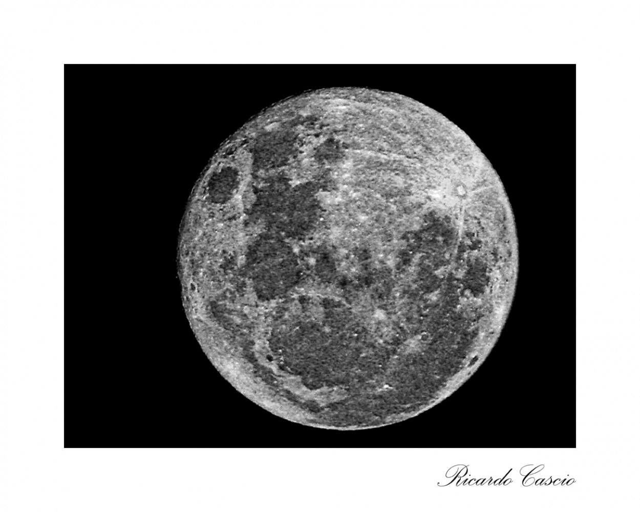 "Luna sobre Catriel" de Ricardo Cascio