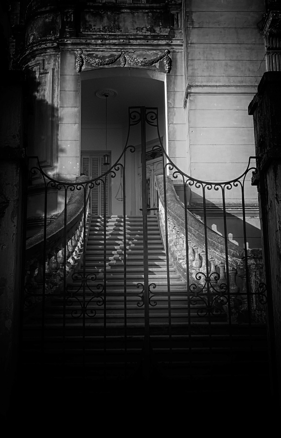 "La Escalera" de Ernesto Emilio Suarez