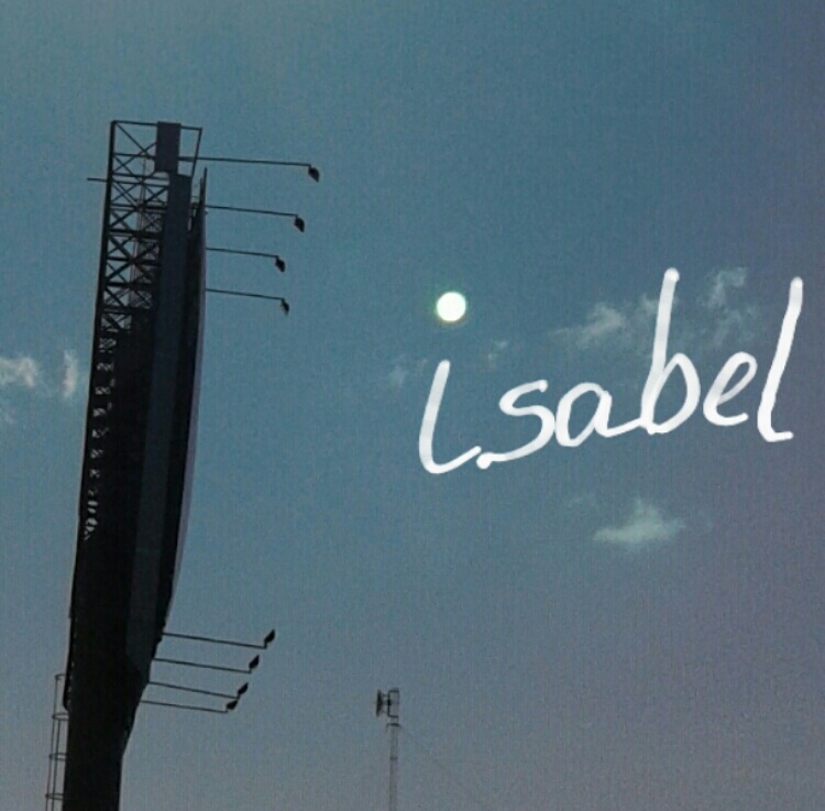 "La luna en mi nombre" de Isabel Corbera