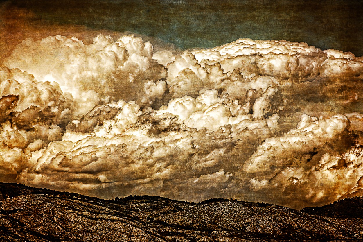 "Nubes" de Juan Beas