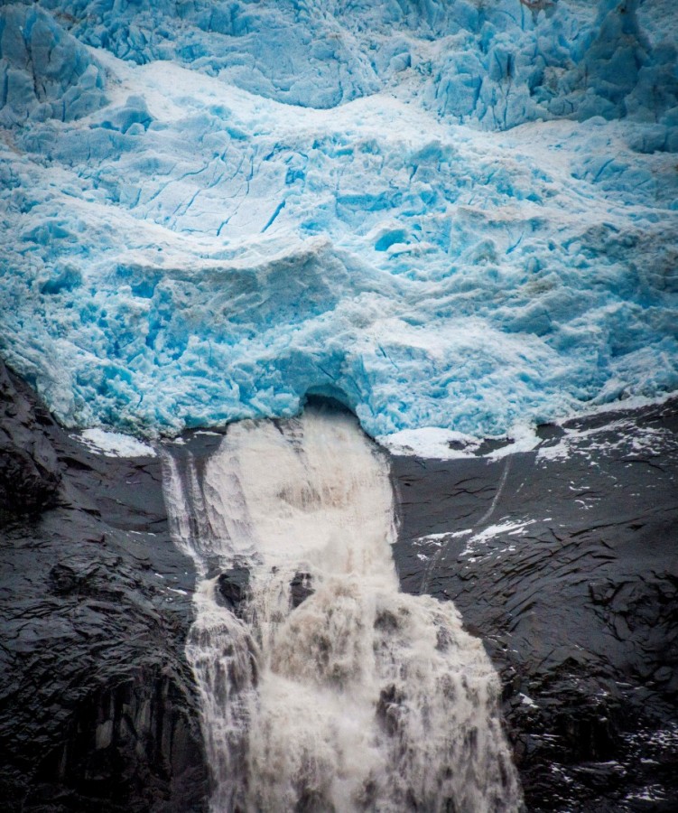 "Glaciar Romanche" de Ricardo Wychlo