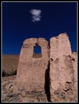 ruinas y nube