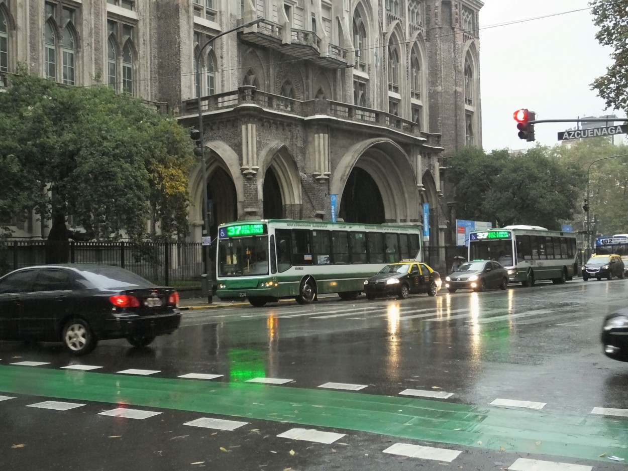 "Domingo de lluvia en Buenos Aires" de Juan Fco. Fernndez