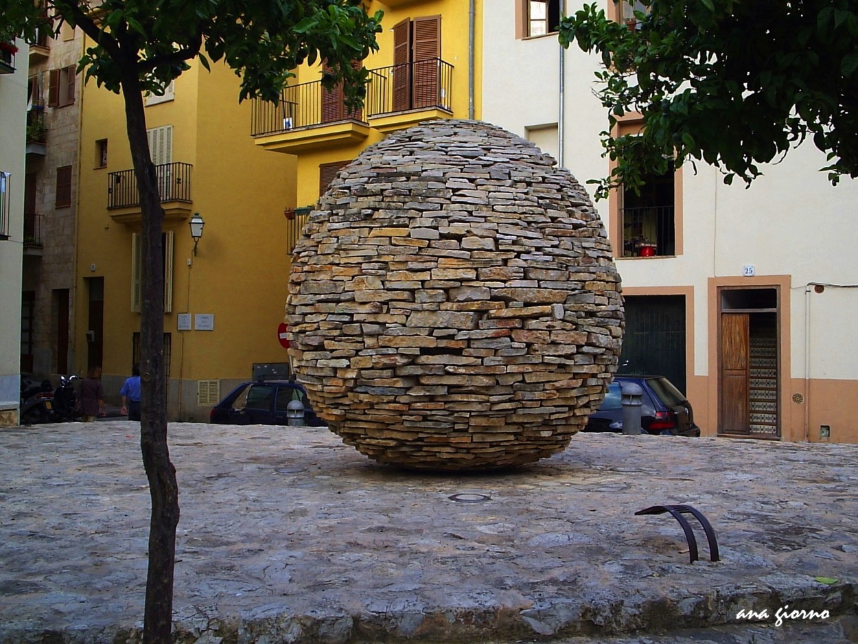 "plaza del huevo" de Ana Giorno