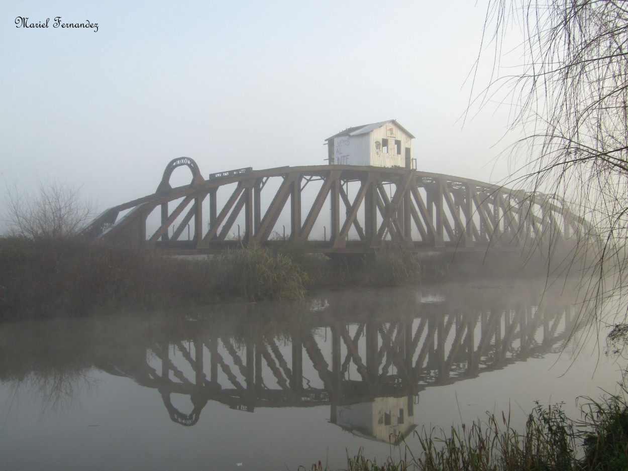"Puente giratorio" de Mariel Fernandez