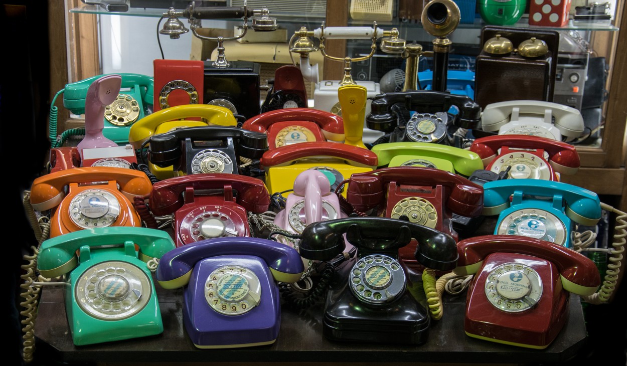 "Telefonos Viejos" de Jose Carlos Kalinski