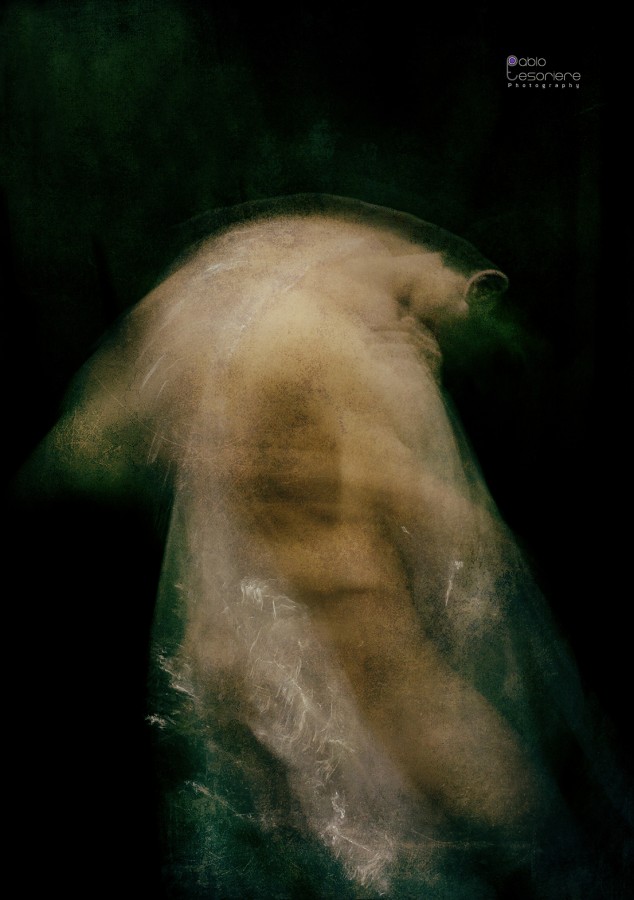 "Cuerpos levitados" de Pablo Tesoriere
