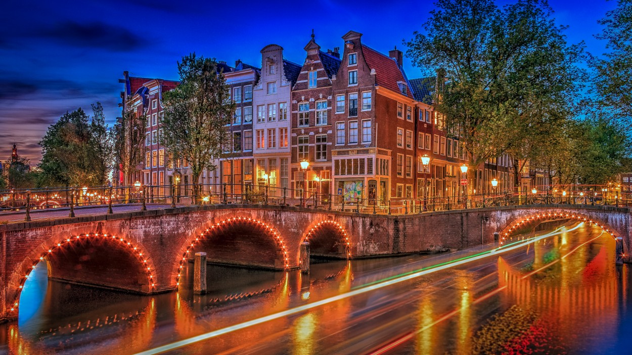 "Amsterdam al atardecer" de Fernando Muoz