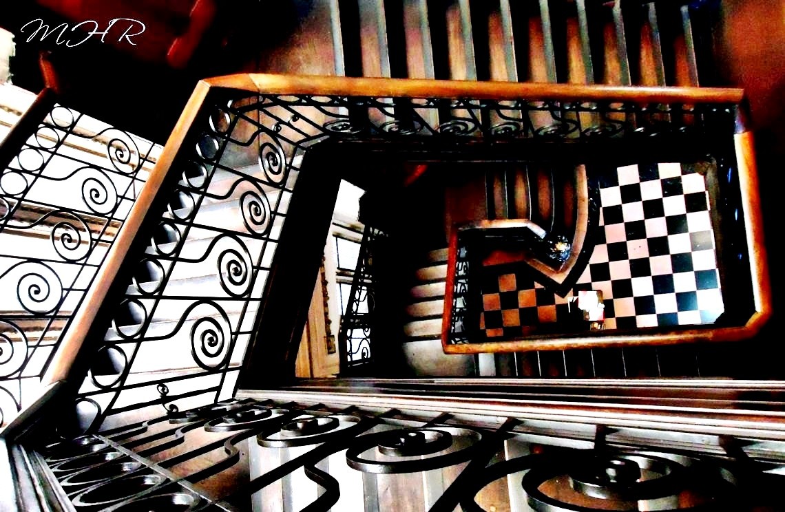 "Pensando em Escher" de Helena Rouanet