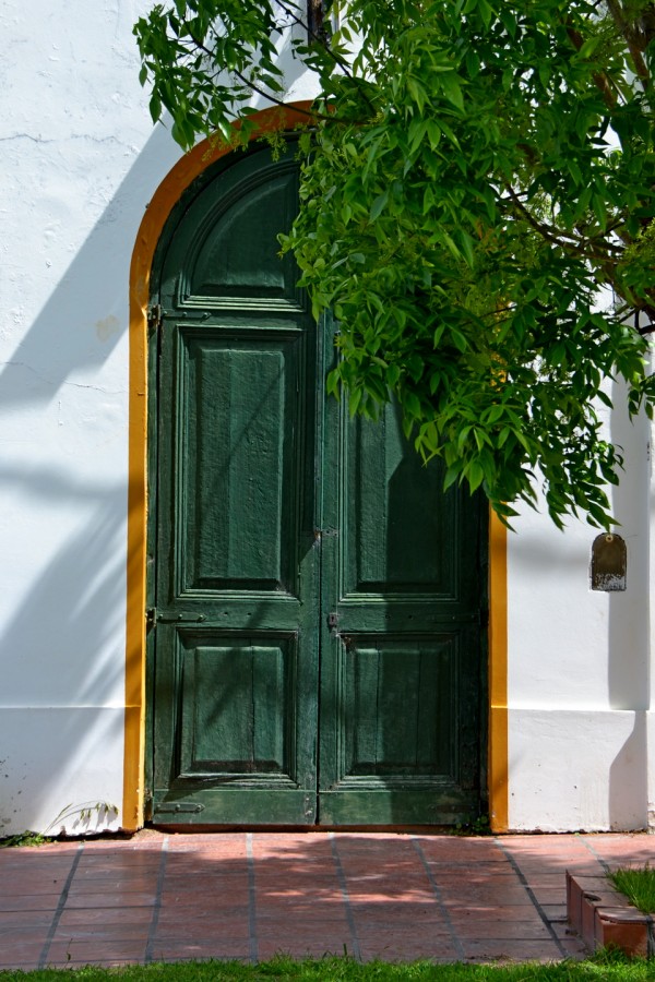 "La puerta verde" de Carlos D. Cristina Miguel