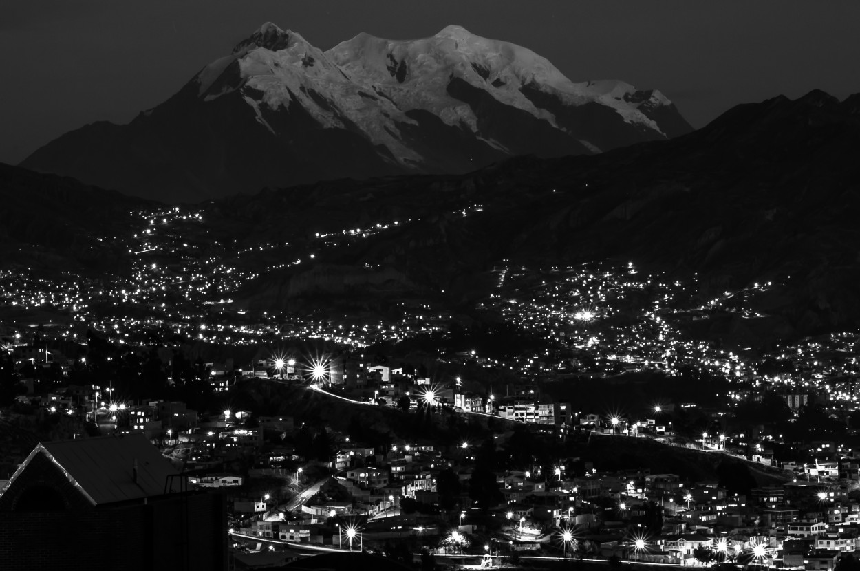 "Una noche en La Paz..." de Ovidio Alberto Arenas
