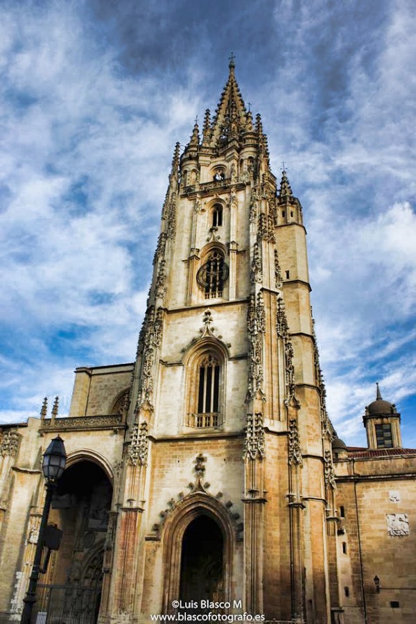 "Catedral de Oviedo" de Luis Blasco Martin
